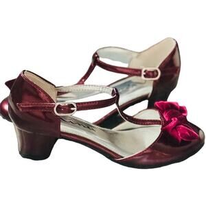 Nina Kids Patent Leather Dress Shoes with Velvet Bow